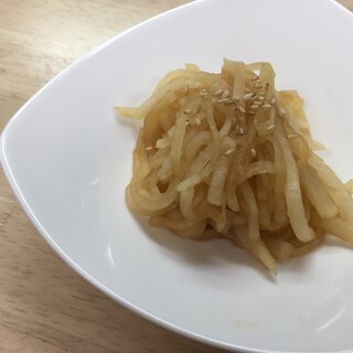 優しい味わい、大根キンピラ